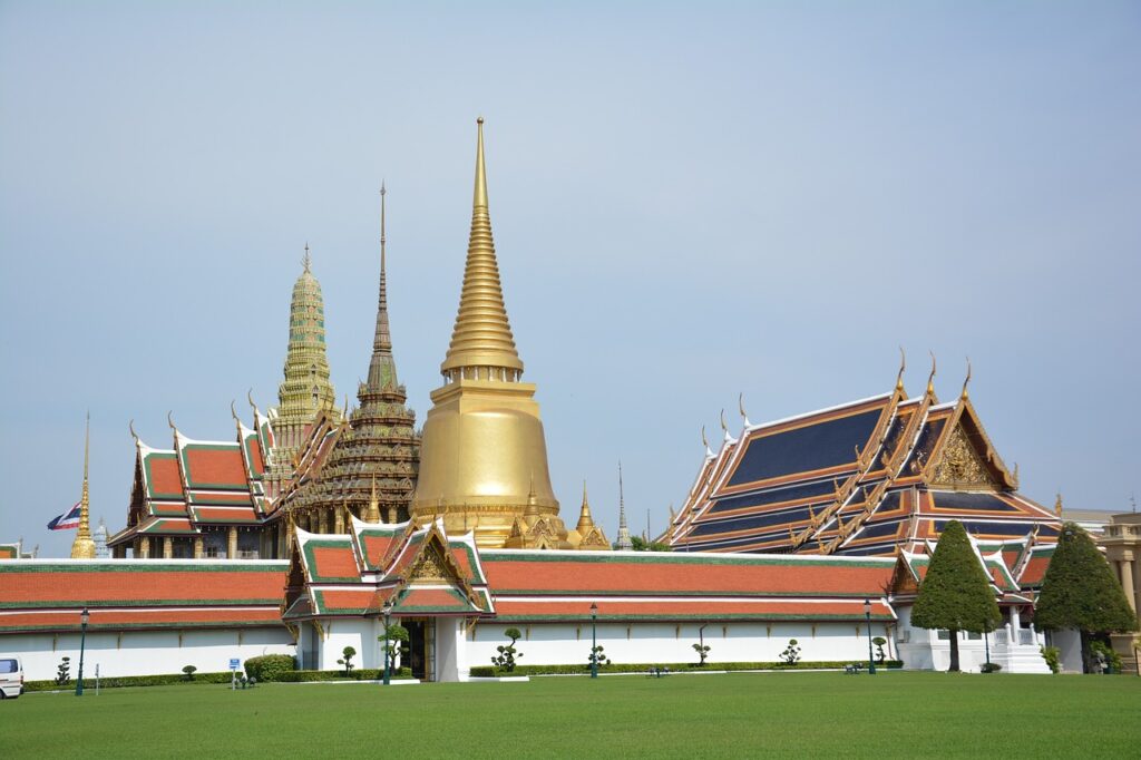 wat phra kaew, tourist attraction, palace